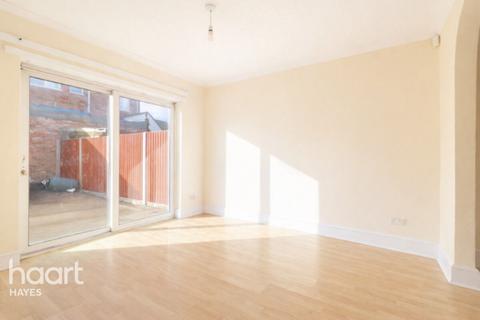 4 bedroom semi-detached house for sale, Warley Avenue, Hayes