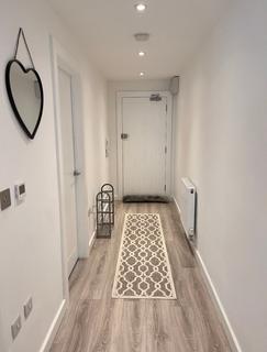 1 bedroom flat to rent, Lodge Road, Croydon, CR0