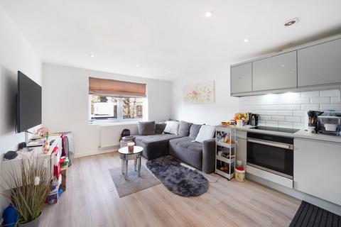 1 bedroom flat to rent, Lodge Road, Croydon, CR0