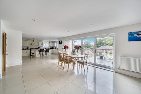 undefined, Robin Hood Lane, Blue Bell Hill, Chatham