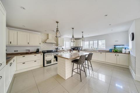 undefined, Robin Hood Lane, Blue Bell Hill, Chatham