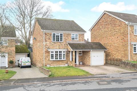 Meadowbank Road, Surrey GU18