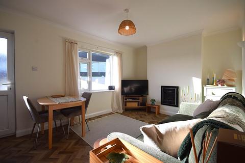 3 bedroom bungalow to rent, Pitt Avenue, Appledore, Devon