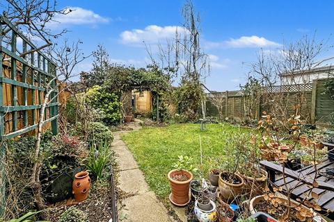 3 bedroom bungalow for sale, Winchester Close, Stowmarket, IP14