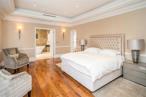 undefined, Herbert Crescent, London SW1X
