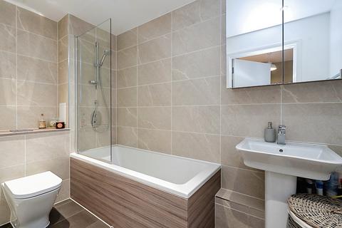 1 bedroom apartment for sale, Edwin Street, London E16
