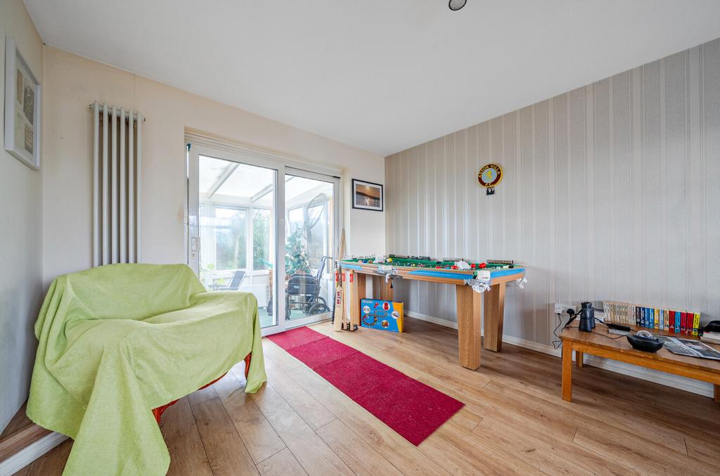 1401895 3 6972590...