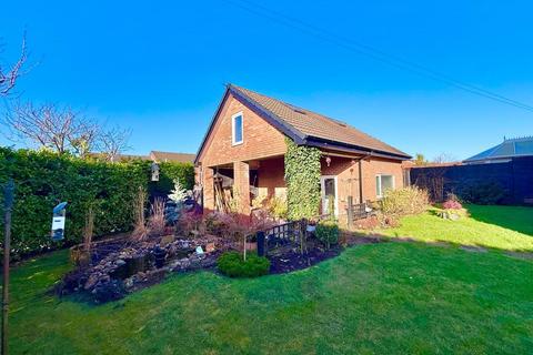 4 bedroom semi-detached house for sale, Kenilworth Road, Macclesfield