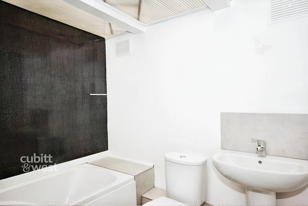 4d870a83-x8