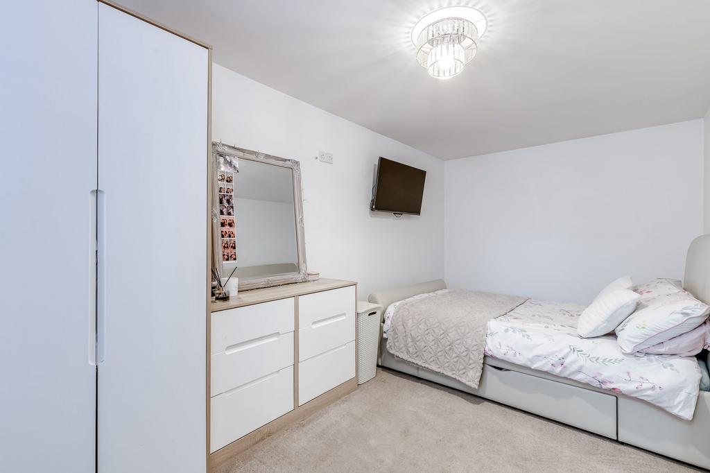 Bedroom/Home Office/Play Room