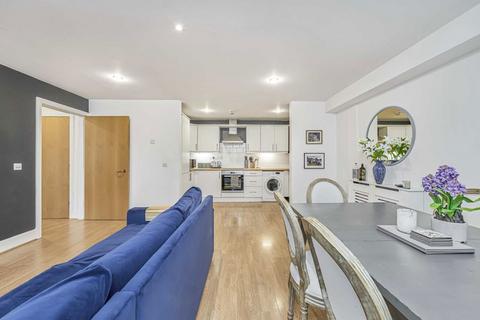 2 bedroom flat for sale, Larkhall Lane, London SW4