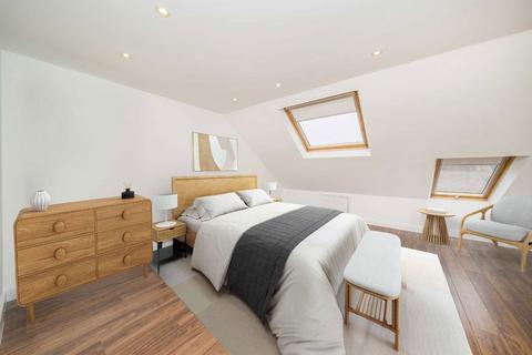 4 bedroom terraced house for sale, Devonshire Road, London SW19