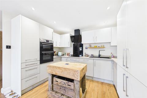 4 bedroom bungalow for sale, Chestnut Avenue, Suffolk NR32