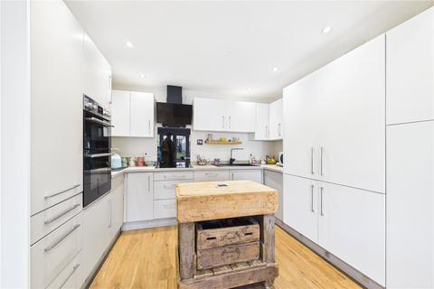4 bedroom bungalow for sale, Chestnut Avenue, Suffolk NR32