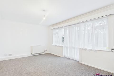 1 bedroom apartment to rent, Farmlands Close, Polegate, BN26
