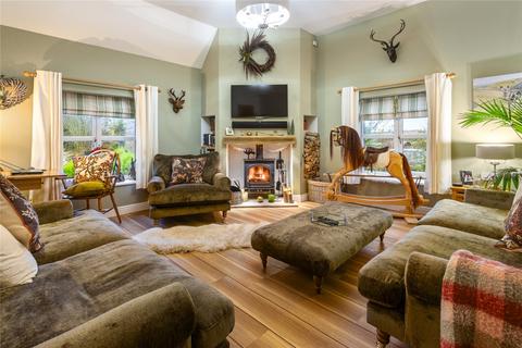 3 bedroom detached house for sale, Main Street, Whitton, North Lincolnshire, DN15