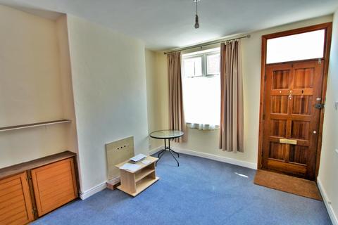 2 bedroom terraced house to rent, Ullswater Street, Leicester, LE2