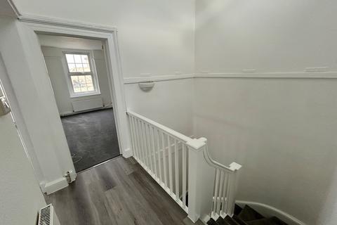 undefined, BOSCOMBE, 2 DOUBLE BEDROOM FLAT WITH PRIVATE ROOF TERRACE