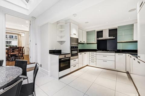5 bedroom terraced house to rent, South Eaton Place, Belgravia, London