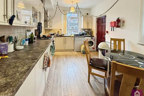 5 bedroom terraced house to rent, Derby Road, Manchester, Greater Manchester, M14
