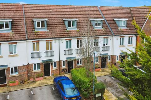 3 bedroom terraced house for sale, Eastbrook Way, Hemel Hempstead HP2