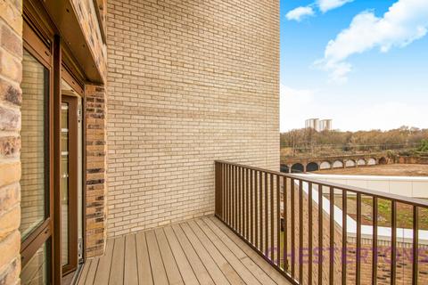 2 bedroom flat to rent, Bow Common Lane, London