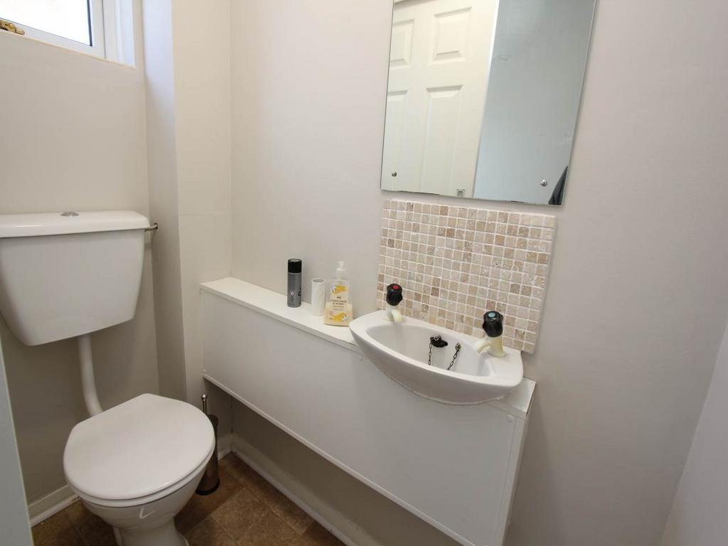 Cloakroom WC
