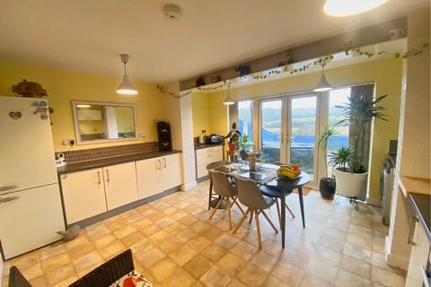 4 bedroom semi-detached house for sale, Thwaite Close, Great Oakley, Corby, NN18