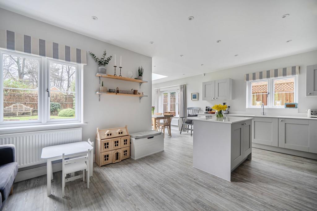 Kitchen/ Dining/ Family Hub