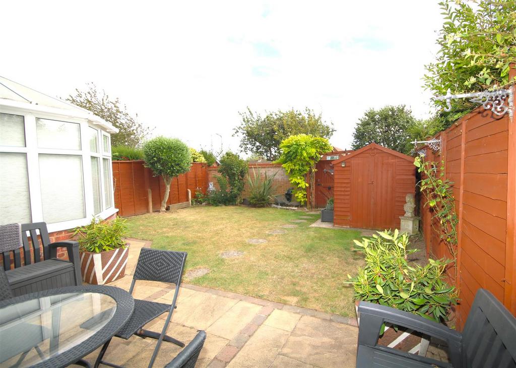 Rear Garden b.JPG