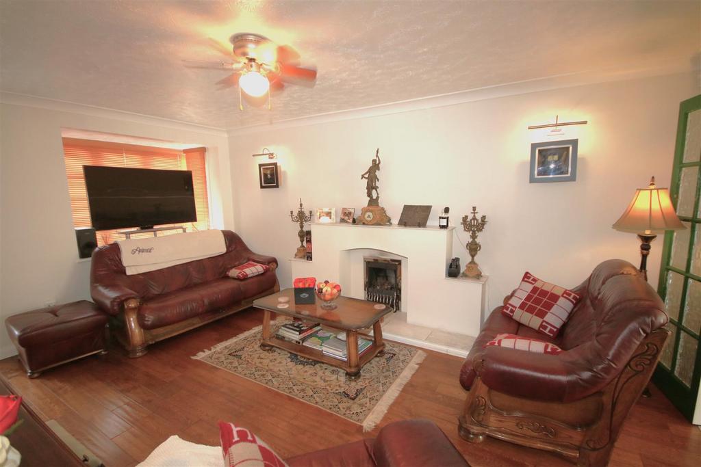 Living Room c.JPG