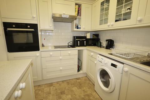2 bedroom retirement property for sale, Carlton Court, Wells