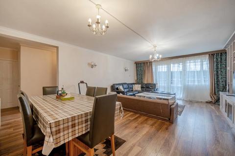 3 bedroom flat for sale, Salisbury Avenue,  Finchley Central,  N3