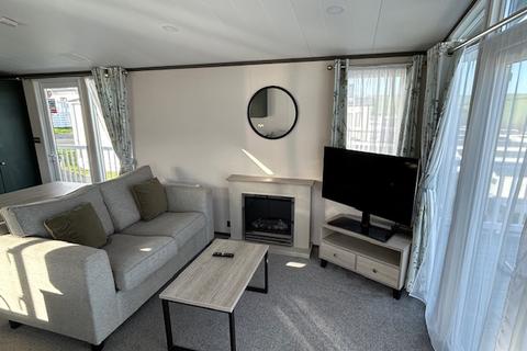 undefined, Porth, Newquay TR8