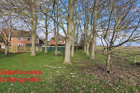 undefined, Trenchard Close, Newton, Nottingham