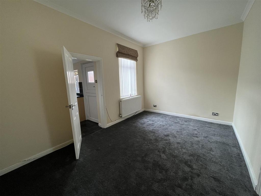 Dining Room.jpg