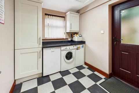 4 bedroom detached house for sale, Oakleigh, Leighton, Welshpool