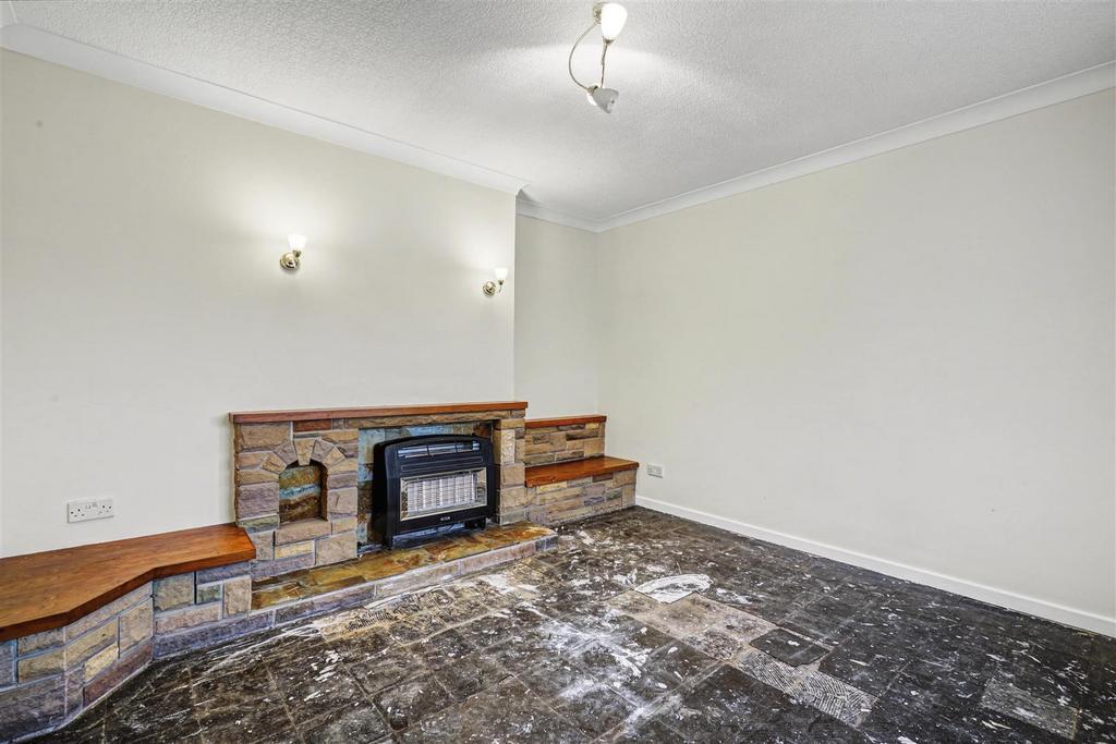Lounge/Sitting Room