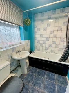 2 bedroom semi-detached house for sale, Chestnut Close, Kingsbury, West Midlands, B78