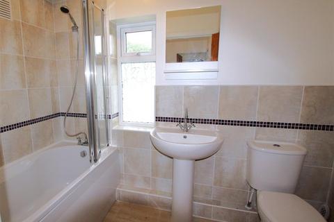 undefined, Secker Avenue, Latchford