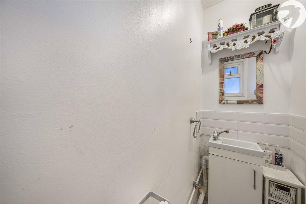 Ground Floor Wc