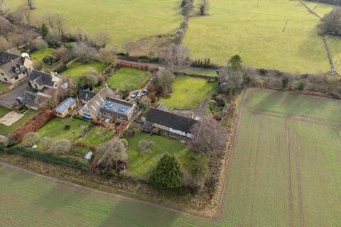 undefined, Westhall Hill, Fulbrook, OX18