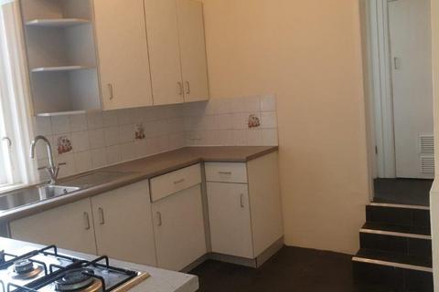 2 bedroom flat to rent, Parker Road, Bournemouth BH9