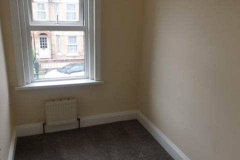 2 bedroom flat to rent, Parker Road, Bournemouth BH9
