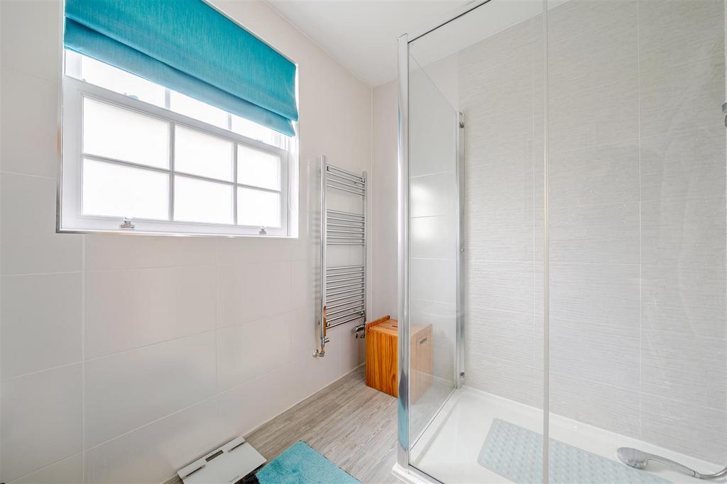 En Suite 1