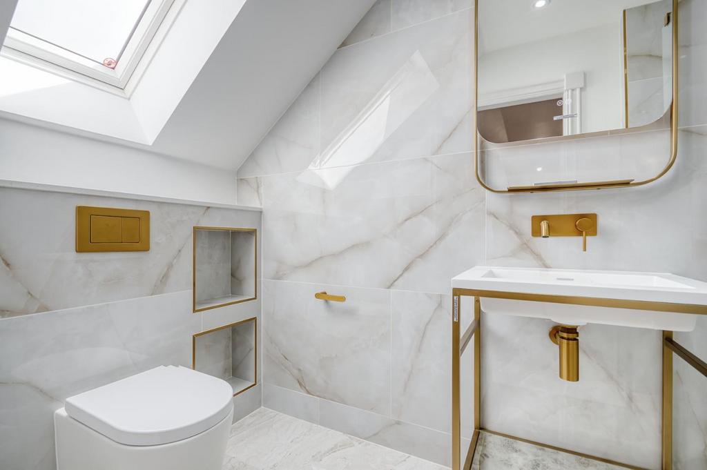 BR5 En-suite
