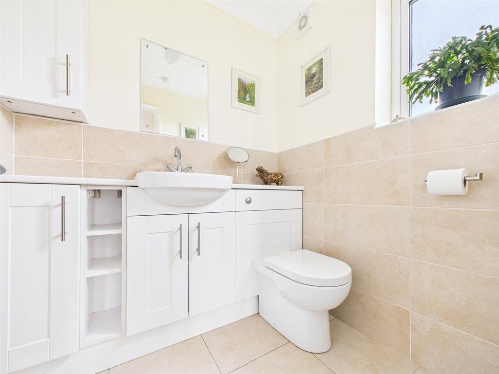 Ensuite