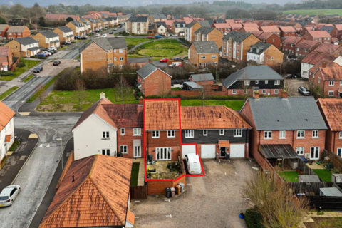 3 bedroom terraced house for sale, Picket Twenty Way, Andover, SP11 6UG