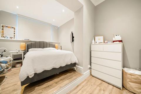 2 bedroom flat to rent, Southerton Road, London W6