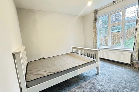 undefined, Russell Rise, Luton, Bedfordshire, LU1